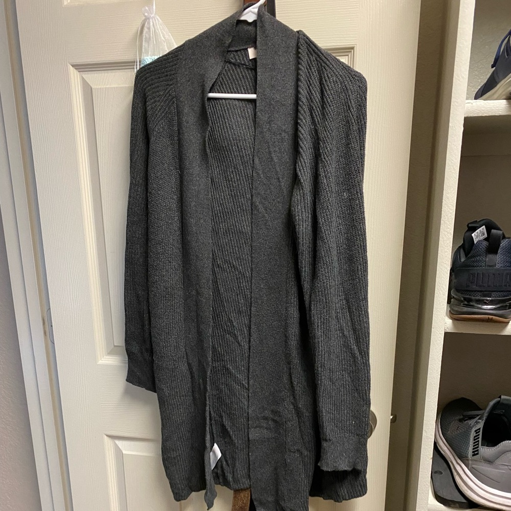 3/$20 tops Loft outlet grey open front Cardigan
